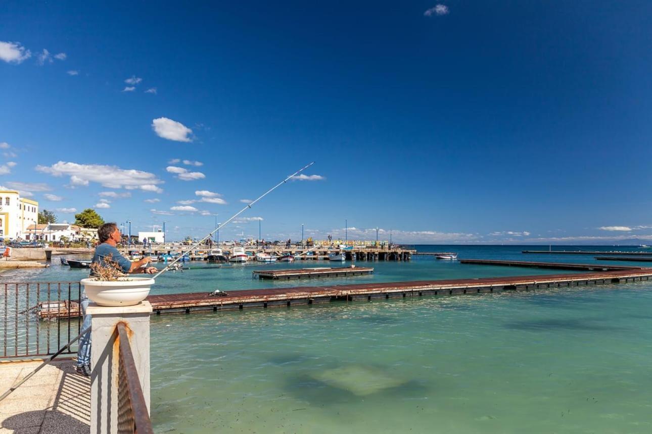 Donna Amalia Villa In Mondello Palermo Eksteriør billede